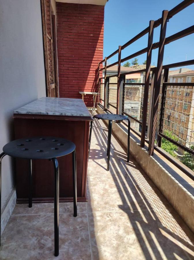 La Habitacion Del Piso Room In The Apartment 알리칸테 외부 사진