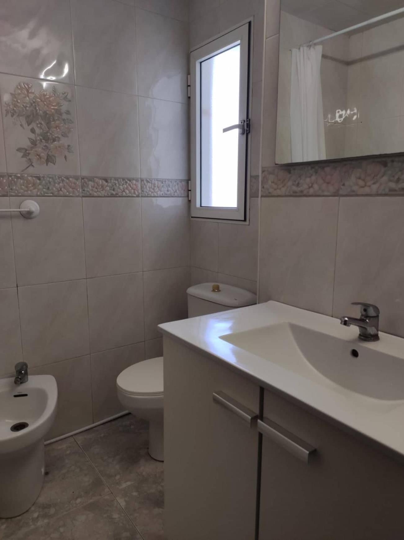 La Habitacion Del Piso Room In The Apartment 알리칸테 외부 사진